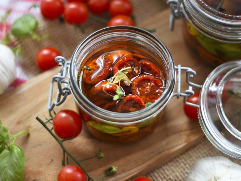 Tomaten einlegen – so einfach und soooo&nbsp;gut!